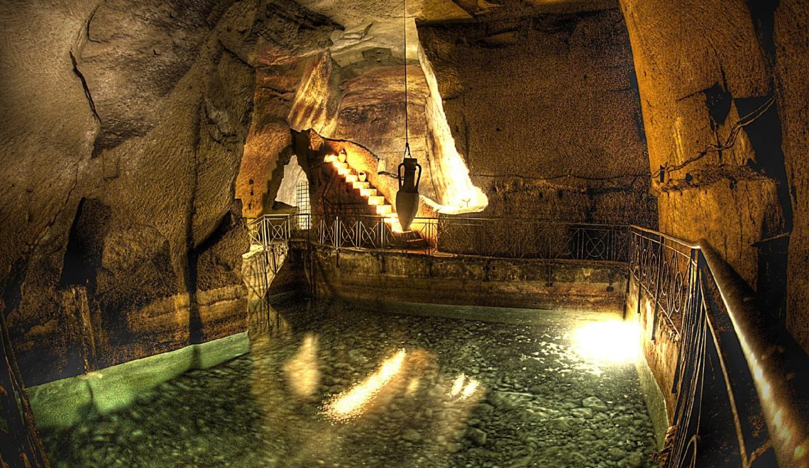 Cosa visitare a Napoli tour sotterraneo cisterna romana