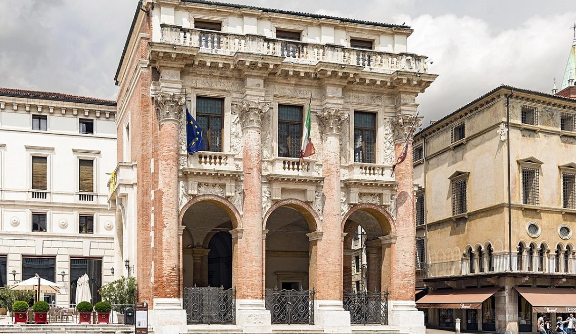 Vicenza cosa vedere - Palazzo_del_Capitanio credits Didier Descouens
