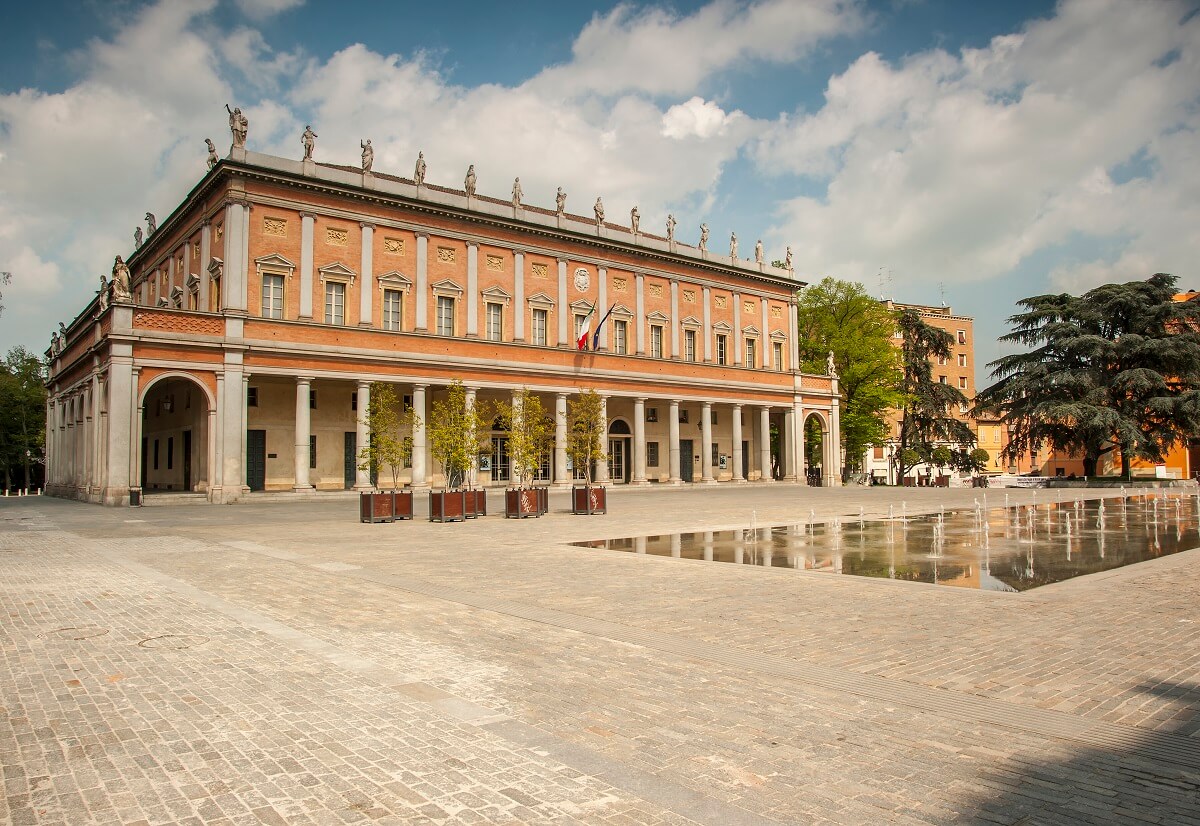 Piazza dei Teatri