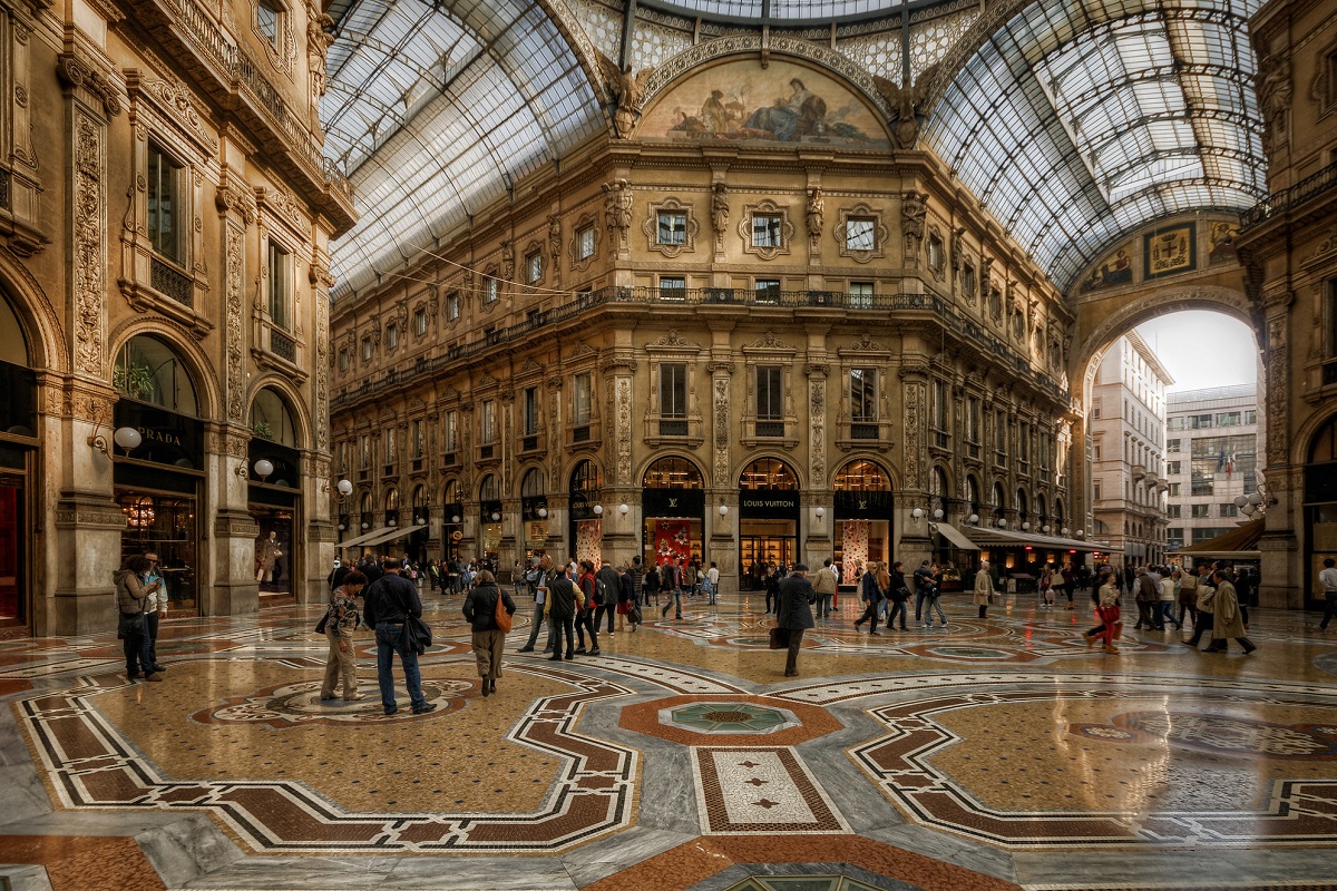 A Milano per i saldi dove fare shopping credits Ian Hill via Flickr